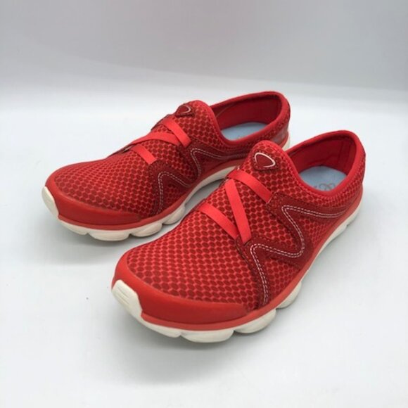 Easy Spirit e360 Red Slip-On Comfort Walking Sneakers Women’s Size 9 - Picture 1 of 4
